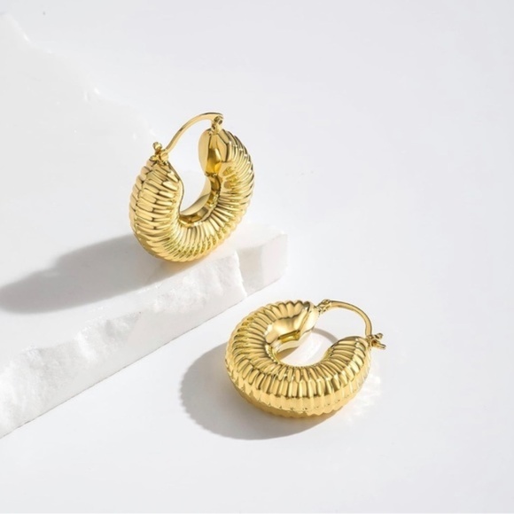 GOLD 14k Gold Plated Textured Huggie Hoop Earrings - Picture 1 of 4